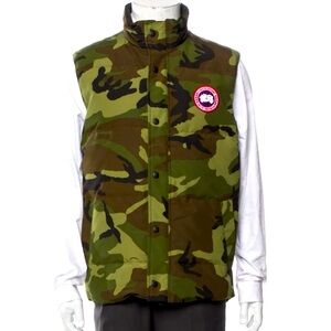 CANADA GOOSE Camouflage Print Vest Large.